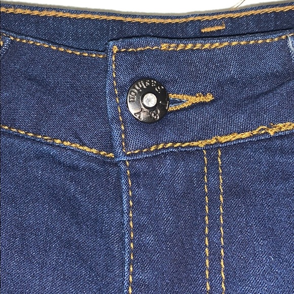 Never used jeans in great condition - Picture 3 of 5